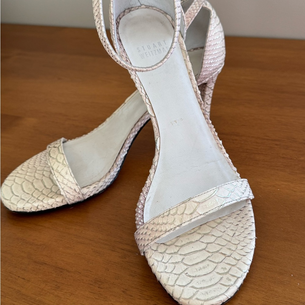 STUART WEITZMAN SANDAL